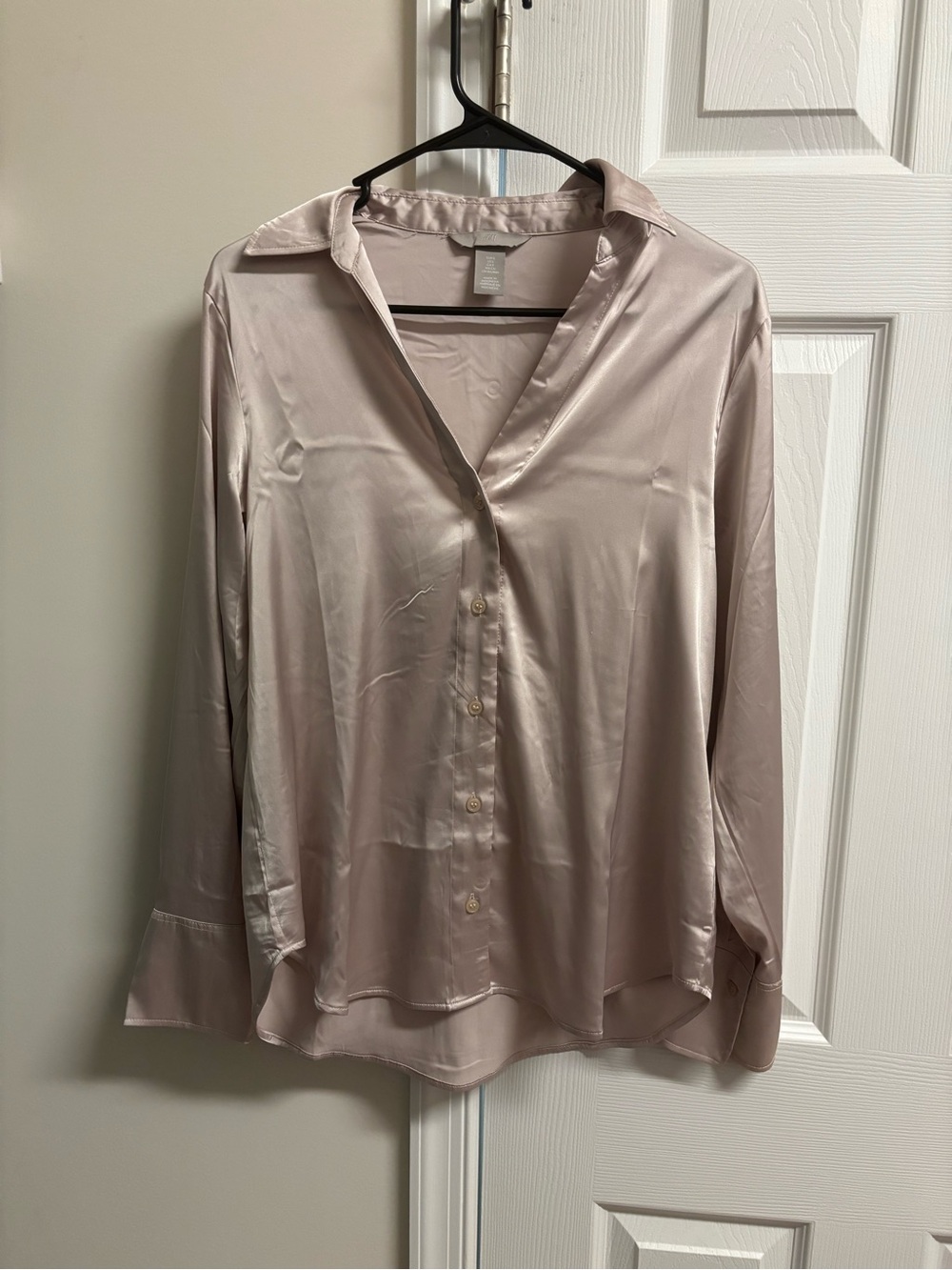 Elegant Satin Button-Up Blouse in Light Blush